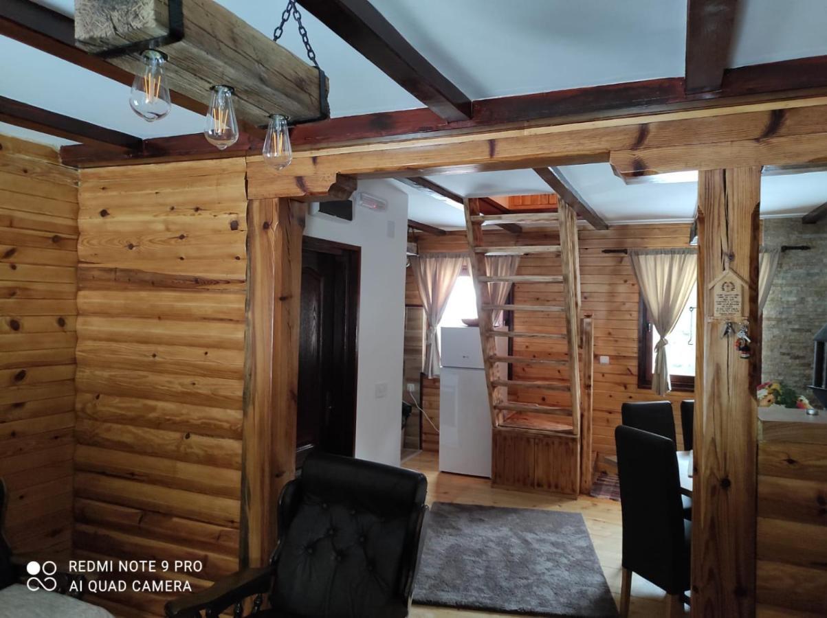 Vila Tijana Митровац Экстерьер фото