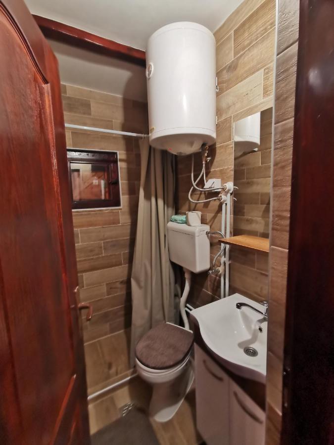 Vila Tijana Митровац Экстерьер фото