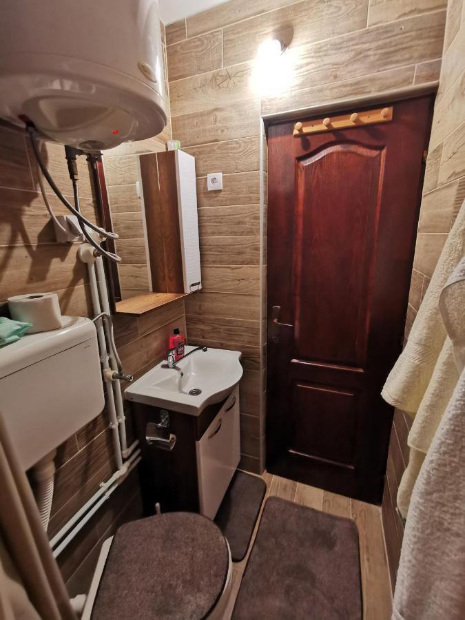 Vila Tijana Митровац Экстерьер фото