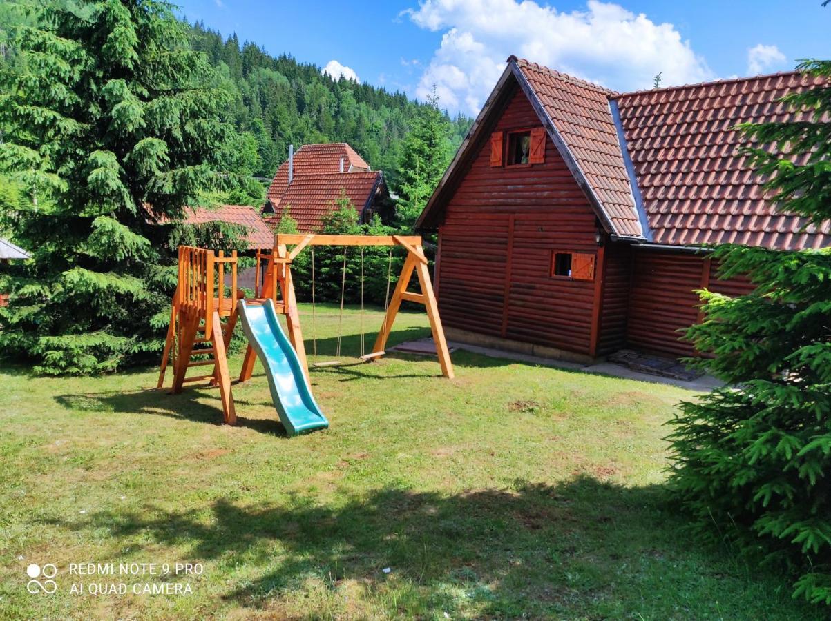 Vila Tijana Митровац Экстерьер фото